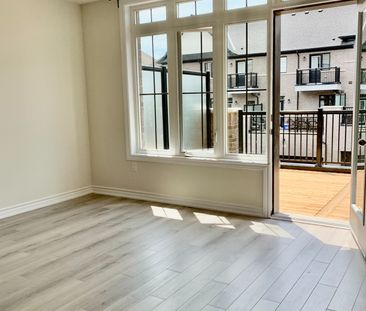 For Lease - 594 Murrell Boulevard, East Gwillimbury, Ontario - Photo 2