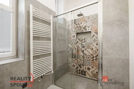 Pronájem bytu 2+1 74 m - Fotografie 4