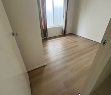 Stunning Four Bedroom +Media Family Abode Located In Yarrabilba - Photo 3