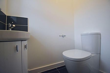 2 bedroom terraced house to rent - Photo 5