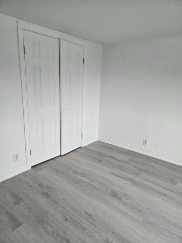 For Lease - 176 Beechgrove Drive Unit# Main Level, Toronto, Ontario - Photo 5