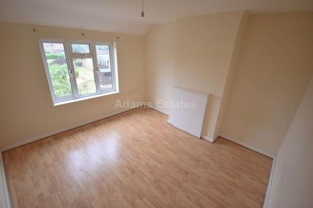 4 bedroom semi-detached house to rent - Photo 4