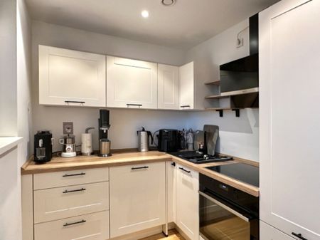 Besondere 3-Zimmer Erdgeschosswohnung mit Hobbyraum - Foto 2