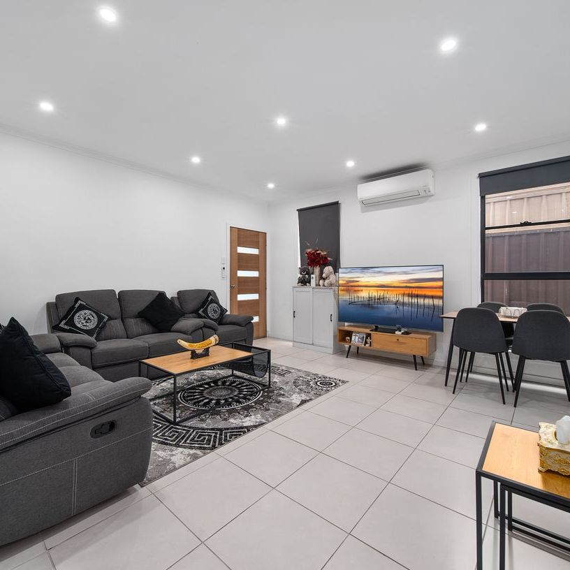 Charming 2-Bedroom Granny Flat in Smithfield - Photo 1