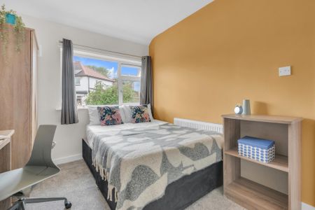 90 CHAPEL LANE Leeds - LS6 3BW - Photo 4