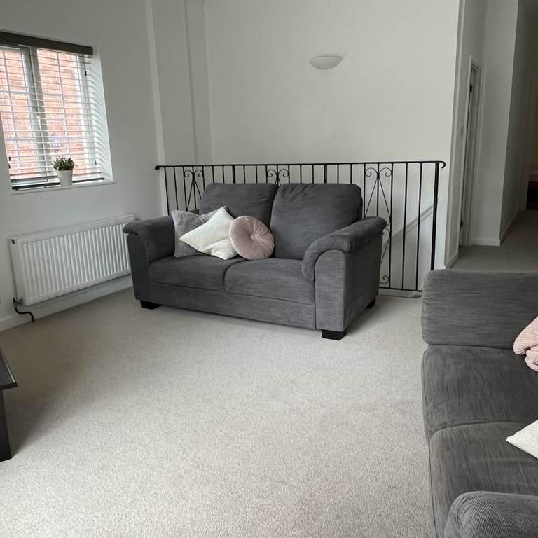 4 bedroom terraced house to rent - Photo 1