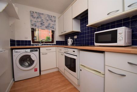 Studio to rent - Photo 5