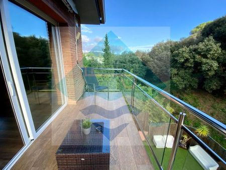 5 room luxury House for rent in Alella, Catalonia - Photo 2