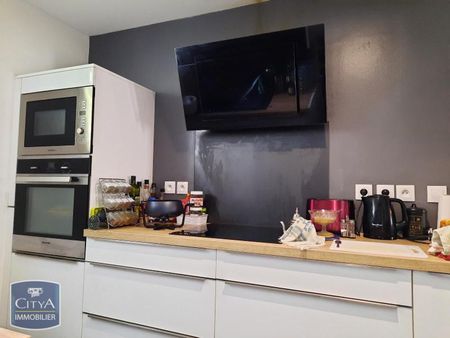 Location Appartement 4 pièces 71m² STE CLOTILDE 97490 - Photo 4