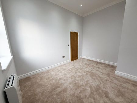 2 bedroom ground floor flat to rent - Photo 2