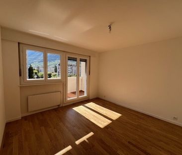 Bel appartement entièrement rénové de 4.5 pièces au 4ème étage - Photo 6