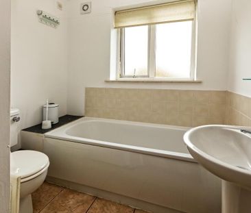 25 Stanfield Court, Newtownards, BT23 8NH - Photo 4