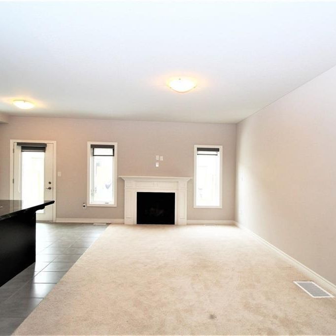 11 SONOMA VALLEY Crescent, Hamilton, Ontario, L9B0J3 - Photo 1