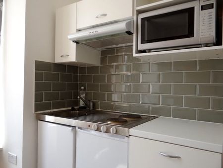 Worthing Road, Southsea - Photo 3