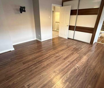 4 bedroom detached house to rent - Photo 5