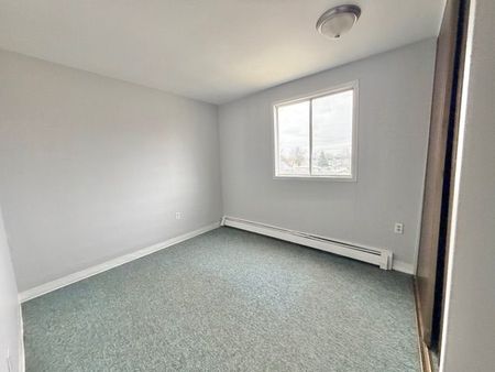 For Lease - 76 Vanier Drive Unit# 302, Chatham-Kent, Ontario - Photo 4