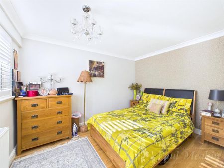 3 bedroom end of terrace house to rent - Photo 3