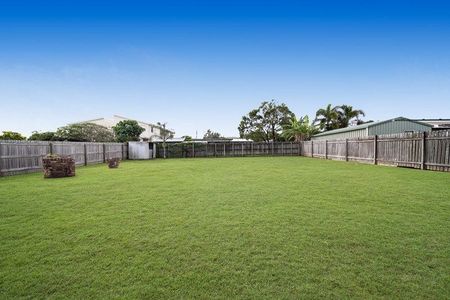 60 Chatswood Road, Springwood QLD 4127 - House For Rent | Domain - Photo 4