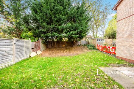 2 bedroom house to rent Keaton Close, Crownhill, Milton Keynes, MK8 - Photo 5