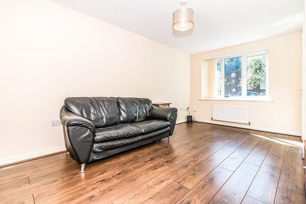 2 bedroom terraced house to rent - Photo 1