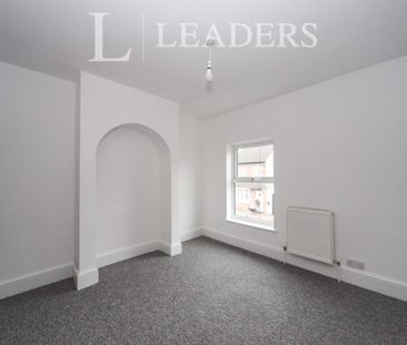 2 bedroom house to rent Princes Street, Dunstable, Bedfordshire, LU6 - Photo 4