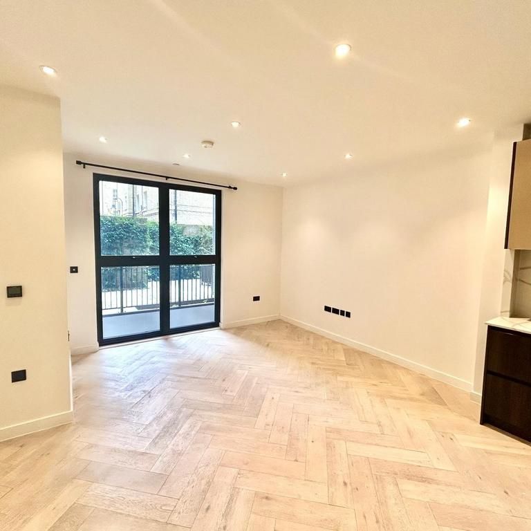 2 bedroom duplex to rent - Photo 1