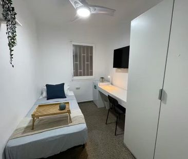 Rambla de Badal, Barcelona, Catalonia 08014 - Photo 4