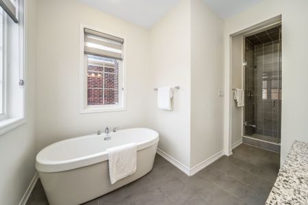 For Lease - 67 Ten Pines Road, Vaughan, Ontario - Photo 3