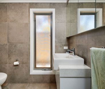 1/20 St Pauls Place Gobbagombalin NSW - Photo 1