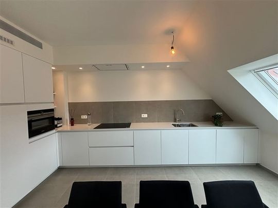 Appartement te huur - Photo 1