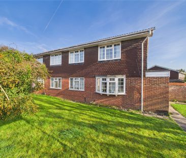 2 bedroom Maisonette in Mallow Park, Maidenhead - Photo 6