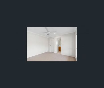 Modern 3-Bedroom Duplex - Photo 2