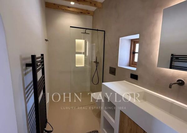 Cala Llonga, Balearic Islands 07849