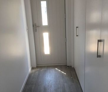 Looking for a modern low maintenance home? - Photo 4