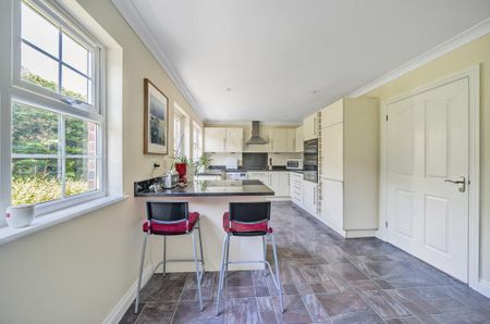 3 bedroom detached house to rent - Photo 2