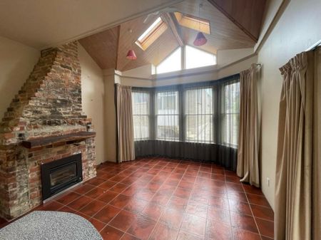 Maori Hill living - Photo 4