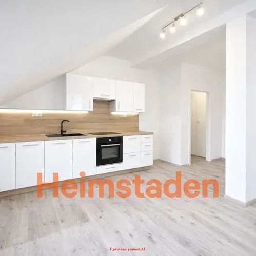 Pronájem bytu 2+kk 58 m - Fotografie 1