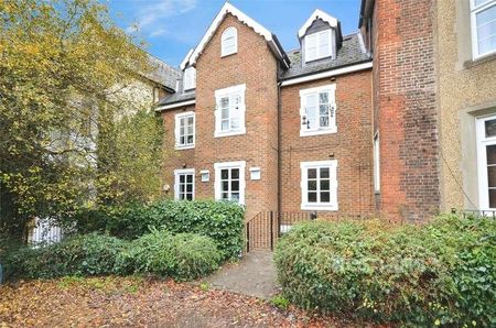 Upton Park, Slough, SL1 - Photo 5