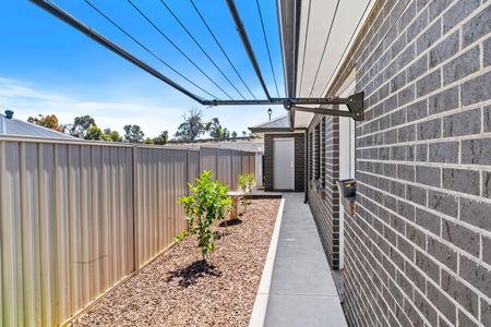 28 Kibby Circuit, Strathalbyn, SA 5255 - Photo 2