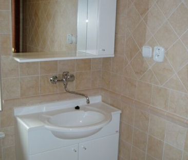 Prenájom izby v byte v Bratislave za 360 €, v Novom Meste - Photo 2