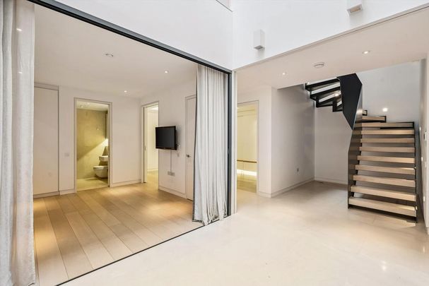 4 bedroom terraced house to rent - Photo 1