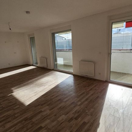 AKTION 2-MONATE MIETFREI! GRÖSSZÜGIGE 3 ZIMMERWOHNUNG MIT LOGGIA! - Photo 1