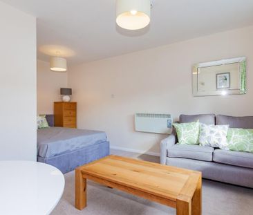 Studio to rent - Photo 3