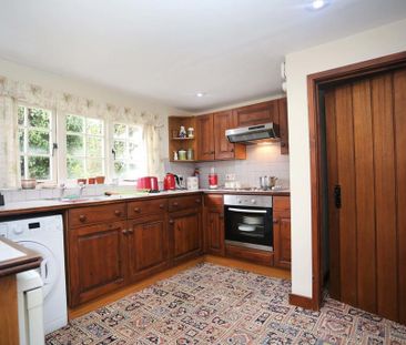 2 bedroom semi-detached house to rent - Photo 6