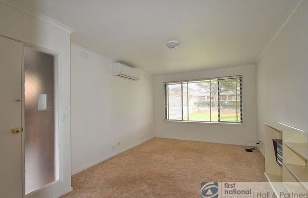 94 Regent Avenue, Springvale - Photo 1