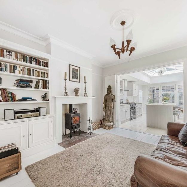 Shaftesbury Road - Photo 1