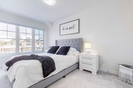 For Lease - 31 Sutcliffe Drive, Whitby, Ontario - Photo 2