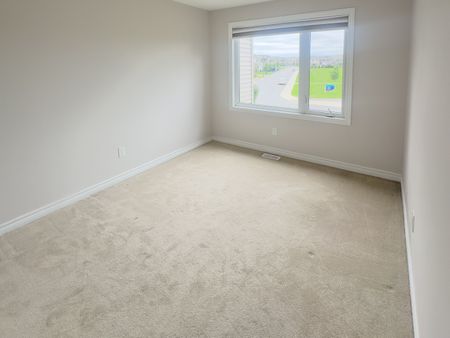 For Lease - 693 Rouncey Road, Kanata, Ontario - Photo 4