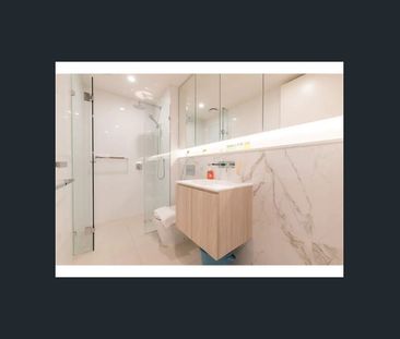 Fully-Furnished One-Bedroom One Study Apt in the Centre of Box Hill - Photo 2