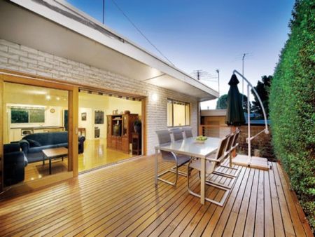 2/3 High Road, Camberwell VIC 3124 - Apartment For Rent | Domain - Photo 4